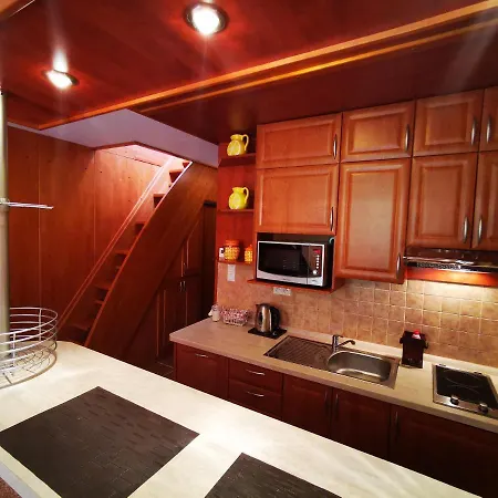 Apartman Viktoria *
